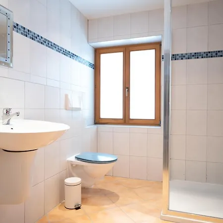 View By We Rent 아파트 *