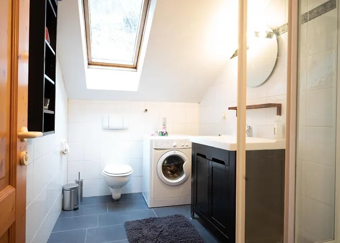 View By We Rent, Summercard Included