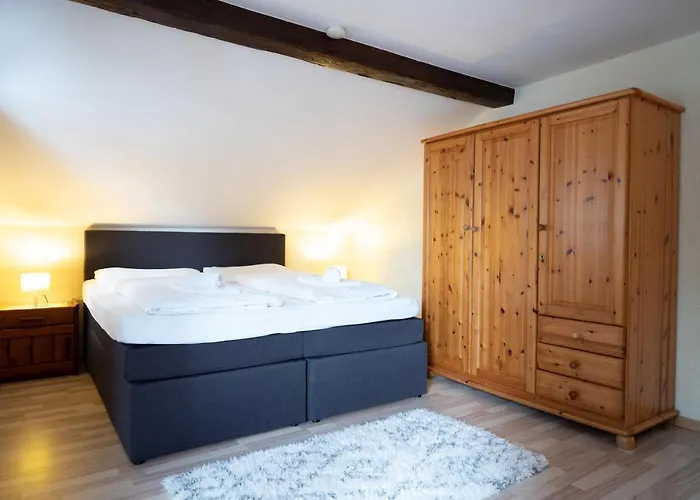 View By We Rent, Summercard Included